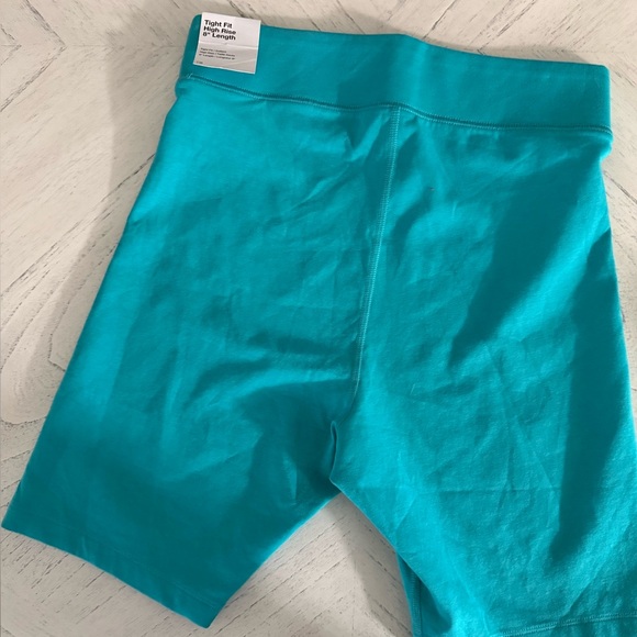 Nike Sportswear Classic Women’s High Waisted 8” Biker Shorts, Size Medium. New! - Picture 8 of 11